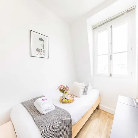 Charming 1p Near Av Montaigne Appartamento *