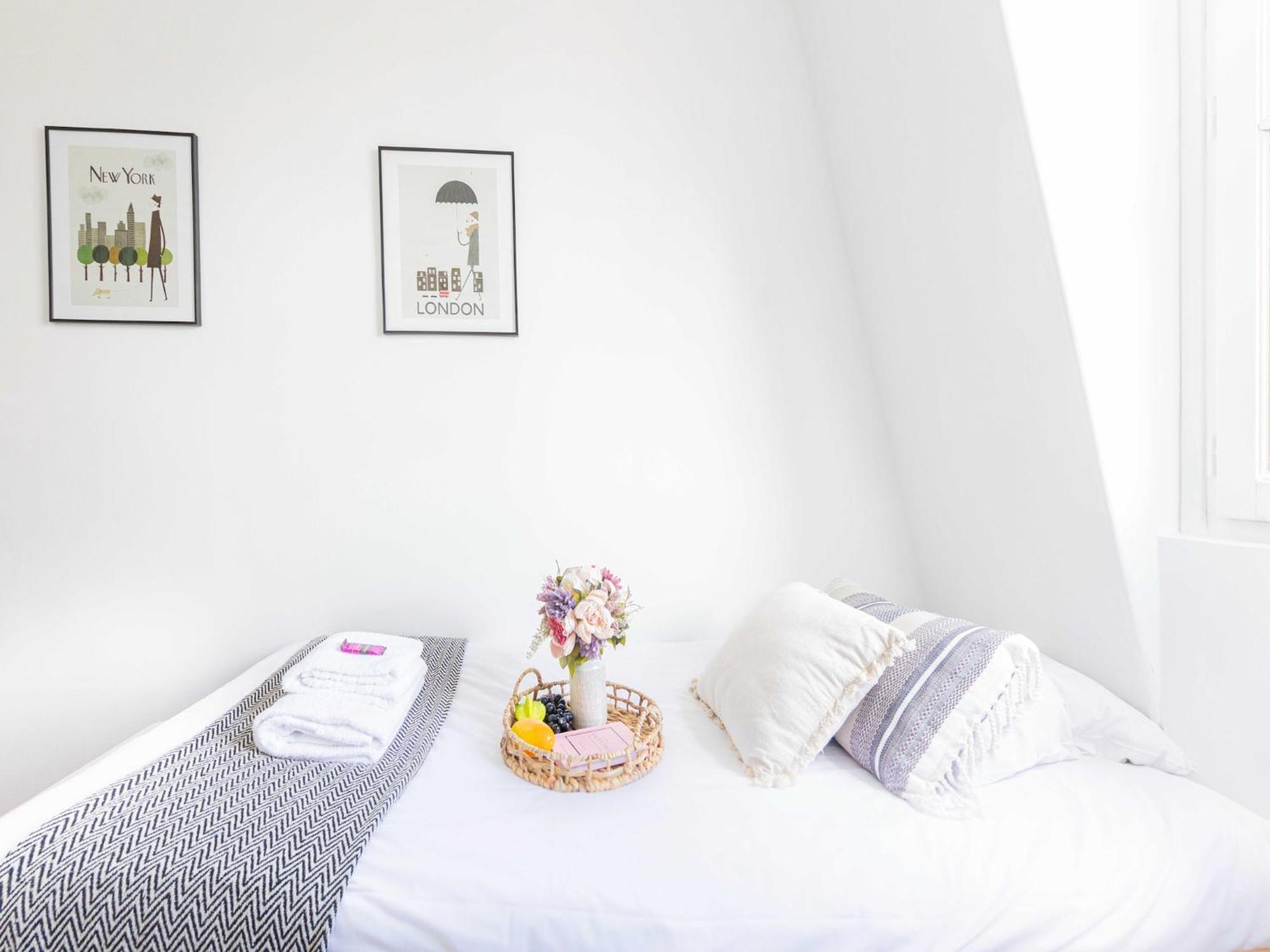 Charming 1p Near Av Montaigne * Parigi
